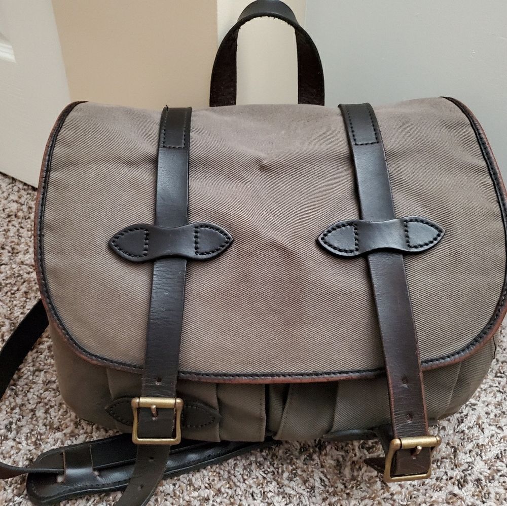 Filson Medium Field Bag
